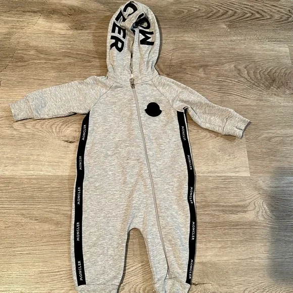Moncler onesie 2025